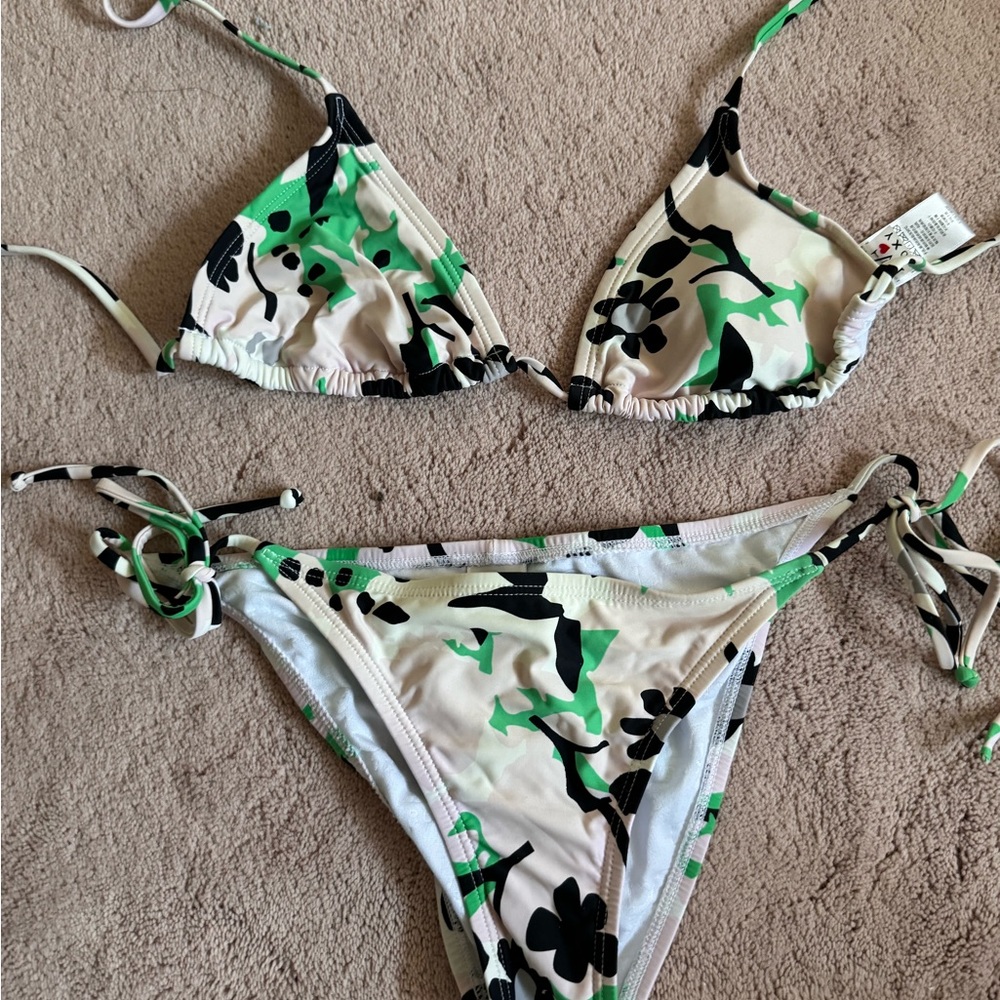 Roxy x DVF Bathing suit